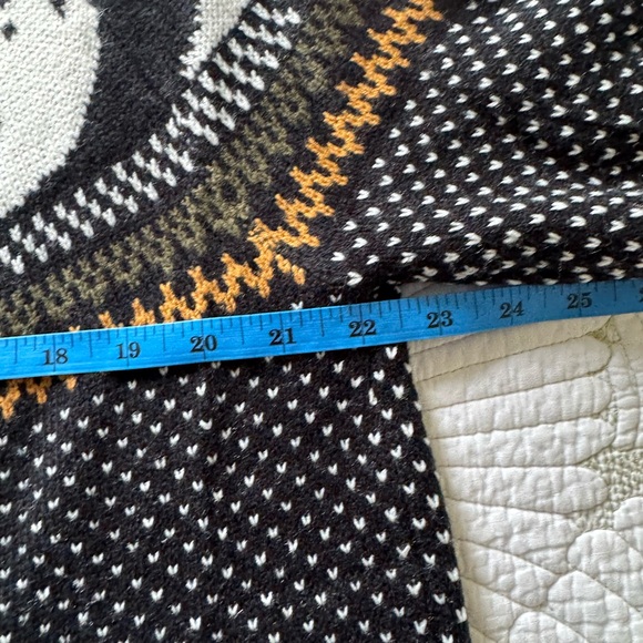 Women’s Black Ghost & Skull Pattern Crewneck Sweater - Picture 6 of 9